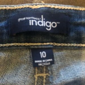 Jean shorts size 10 (fits more like an 8)